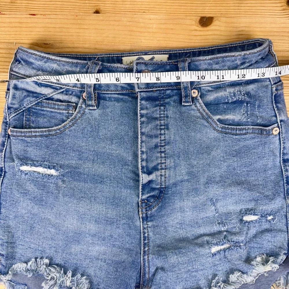 We The Free Distressed Denim Shorts Size‎ 26 Button Fly High Rise Raw Hem Boho